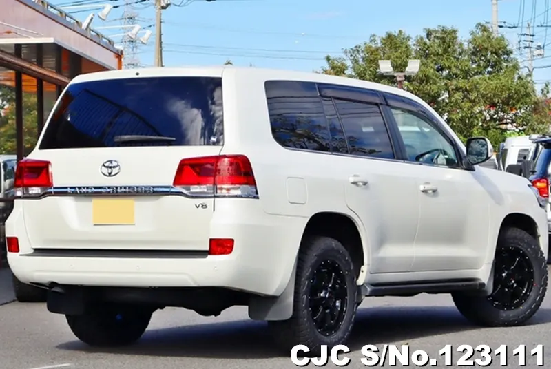 2016 Toyota / Land Cruiser Stock No. 123111