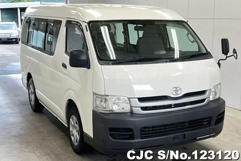 2007 Toyota / Hiace Stock No. 123120