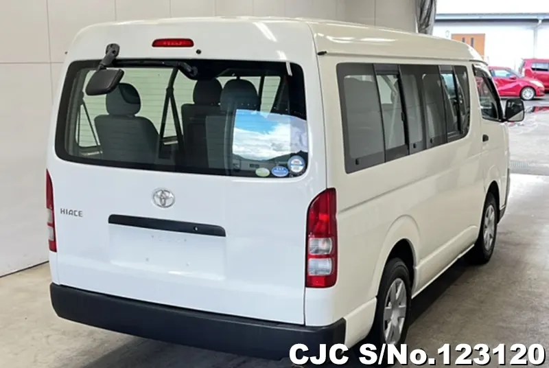 2007 Toyota / Hiace Stock No. 123120