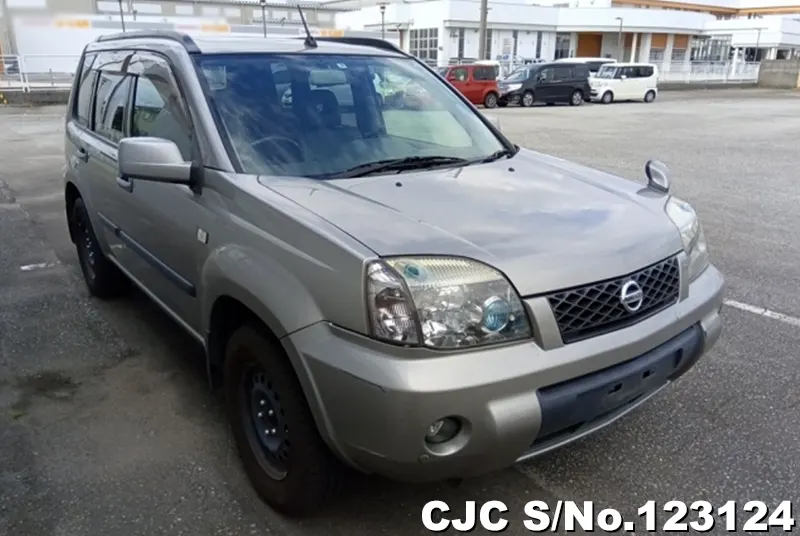 2005 Nissan / X-Trail Stock No. 123124