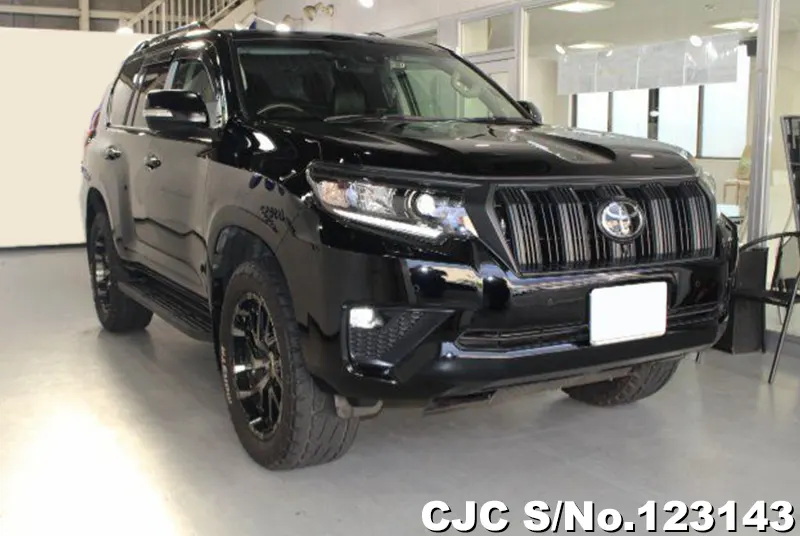 Toyota / Land Cruiser Prado 2023