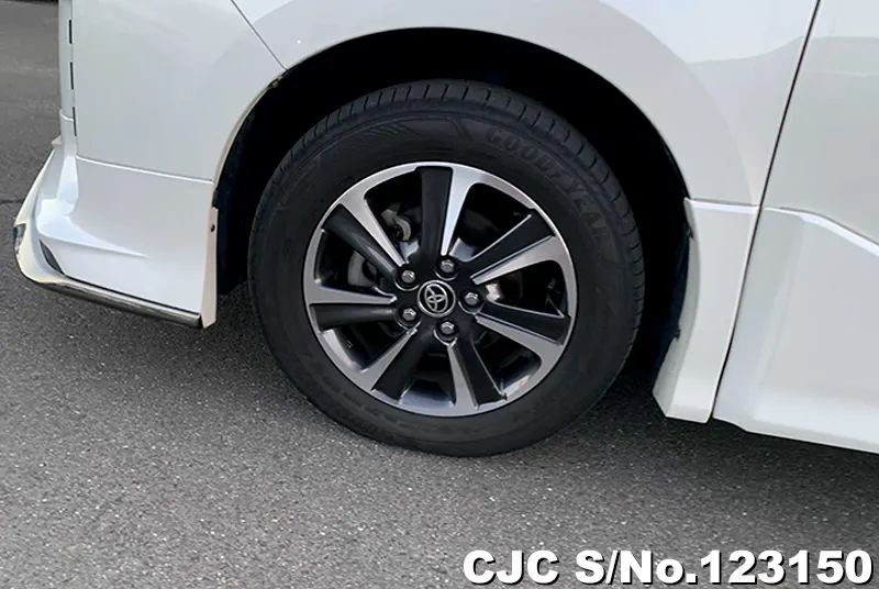 2019 Toyota / Noah Stock No. 123150