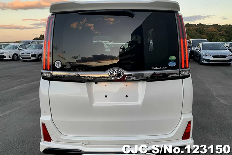 2019 Toyota / Noah Stock No. 123150