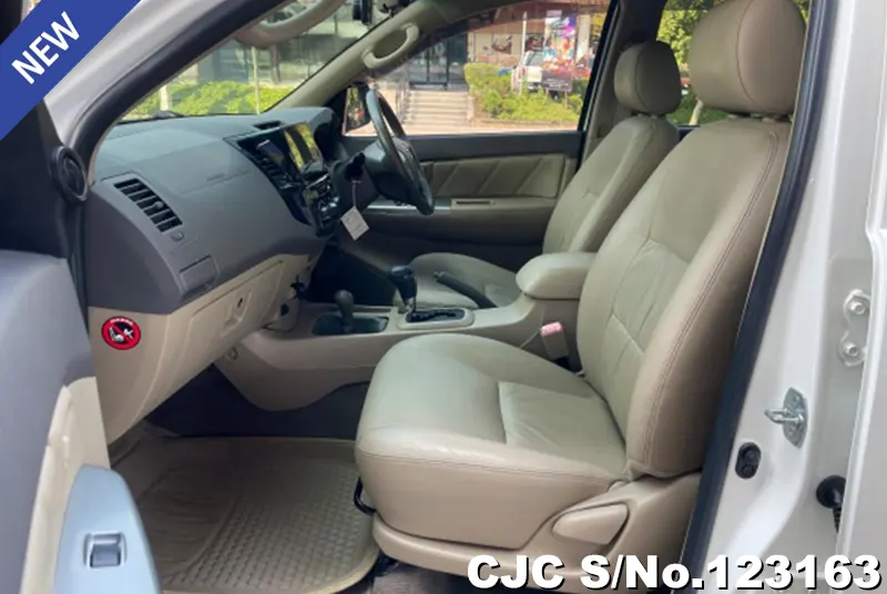 2013 Toyota / Hilux / Vigo Stock No. 123163