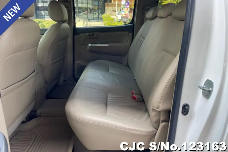 2013 Toyota / Hilux / Vigo Stock No. 123163