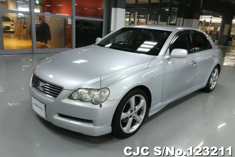 2005 Toyota / Mark X Stock No. 123211