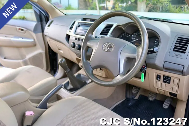 2015 Toyota / Hilux / Vigo Stock No. 123247