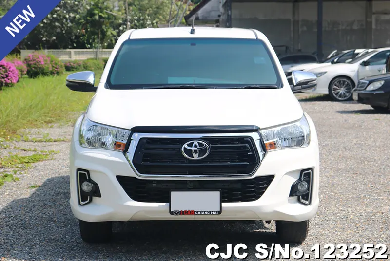 2020 Toyota / Hilux / Revo Stock No. 123252