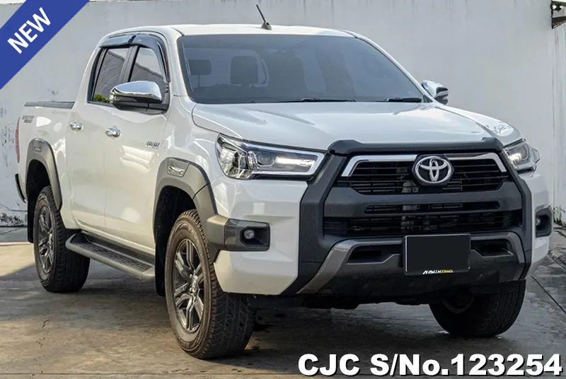 2023 Toyota / Hilux / Revo Stock No. 123254