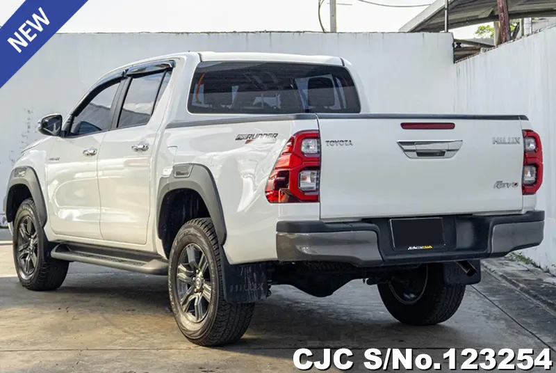 2023 Toyota / Hilux / Revo Stock No. 123254