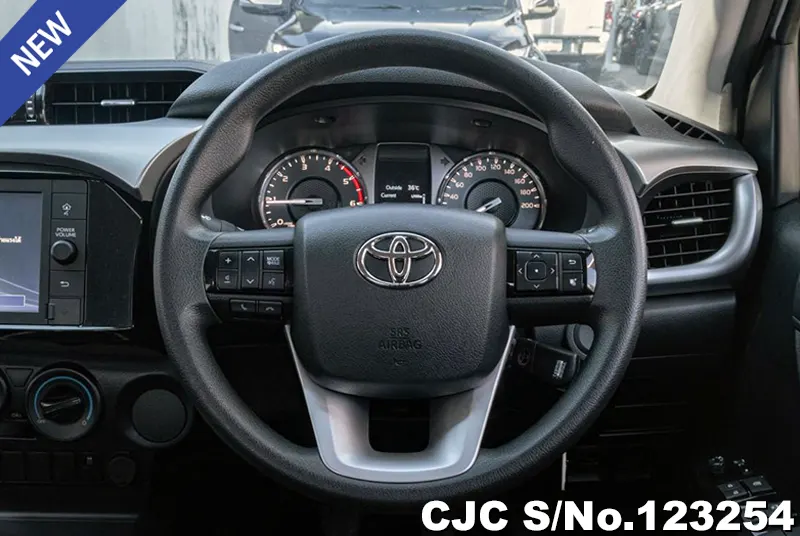 2023 Toyota / Hilux / Revo Stock No. 123254