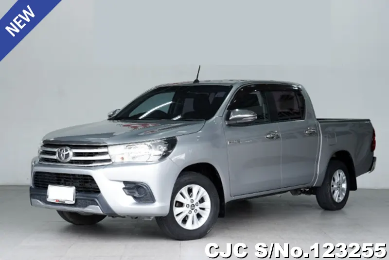 2019 Toyota / Hilux / Revo Stock No. 123255