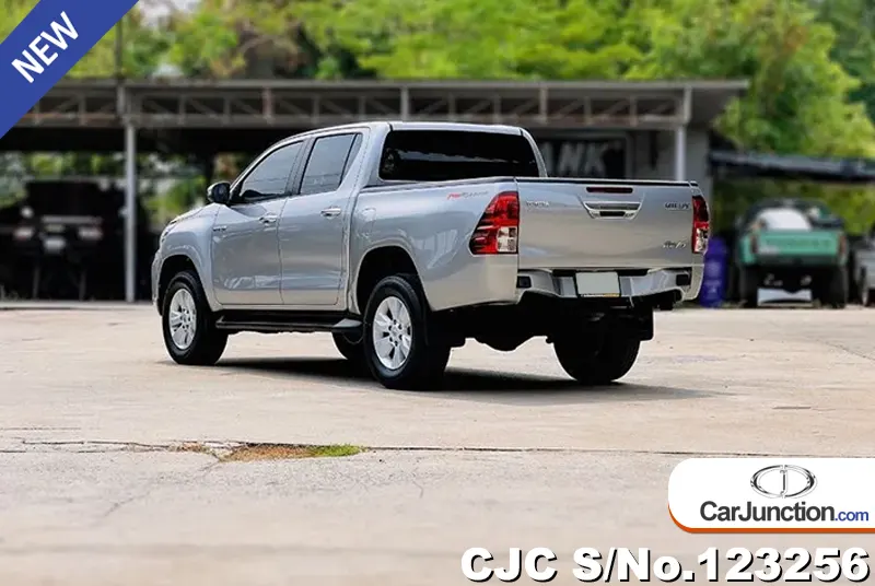 2019 Toyota / Hilux / Revo Stock No. 123256