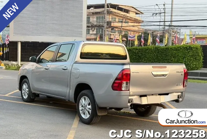 2018 Toyota / Hilux / Revo Stock No. 123258