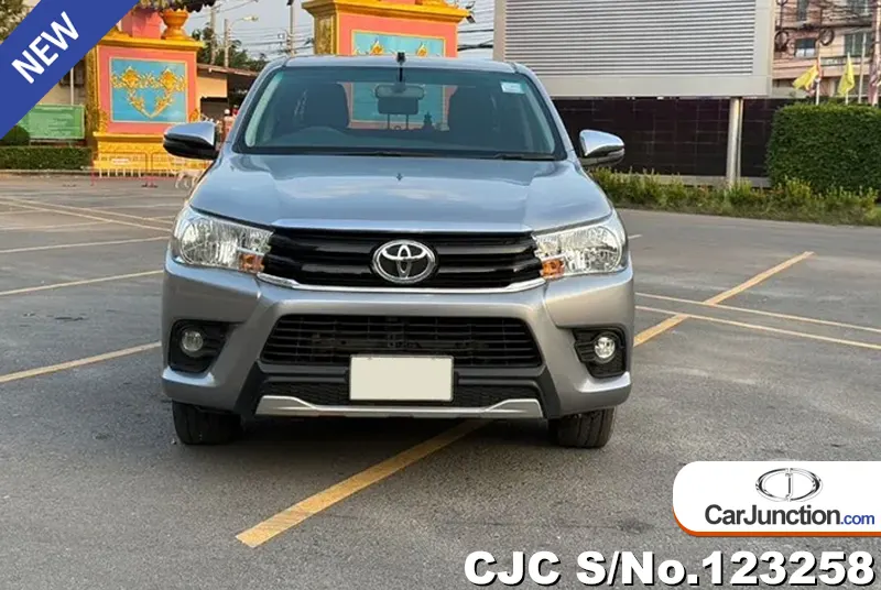 2018 Toyota / Hilux / Revo Stock No. 123258