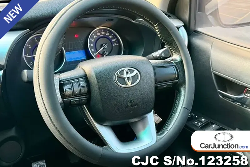 2018 Toyota / Hilux / Revo Stock No. 123258