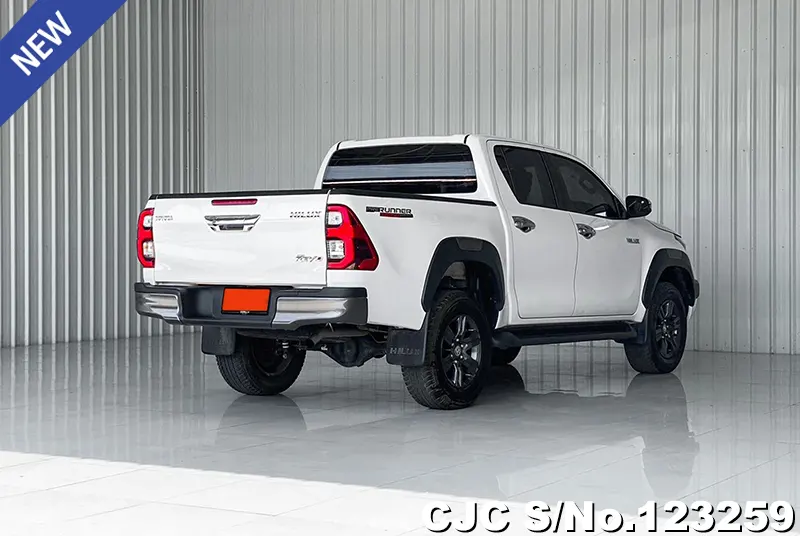 2023 Toyota / Hilux / Revo Stock No. 123259