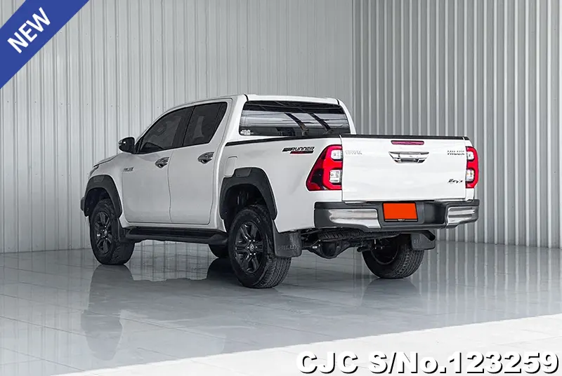 2023 Toyota / Hilux / Revo Stock No. 123259