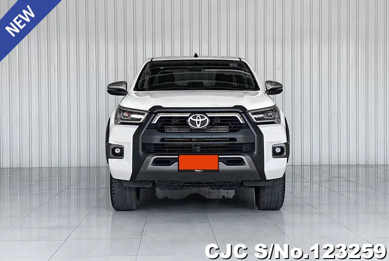 2023 Toyota / Hilux / Revo Stock No. 123259