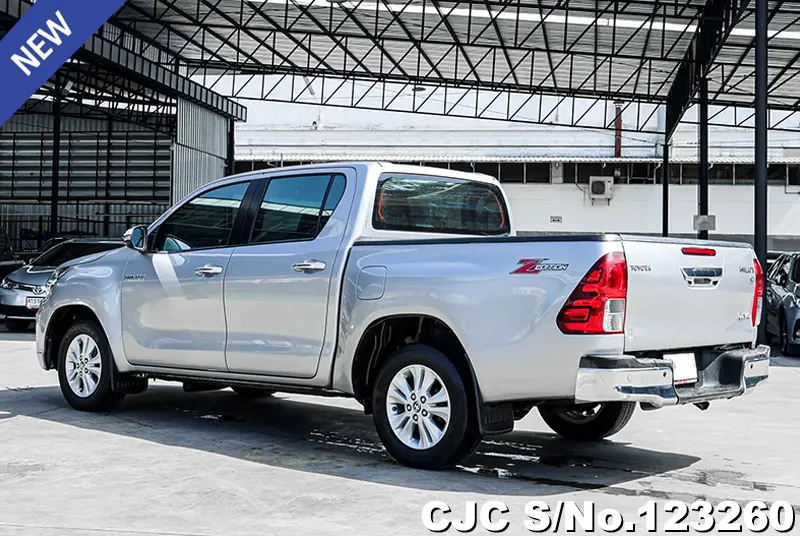 2019 Toyota / Hilux / Revo Stock No. 123260