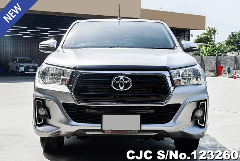 2019 Toyota / Hilux / Revo Stock No. 123260