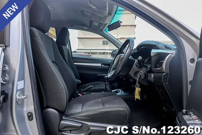 2019 Toyota / Hilux / Revo Stock No. 123260