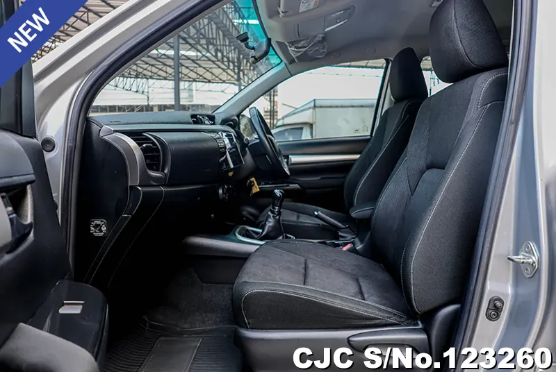 2019 Toyota / Hilux / Revo Stock No. 123260