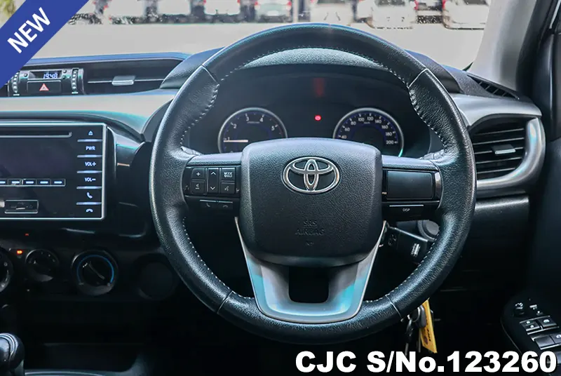 2019 Toyota / Hilux / Revo Stock No. 123260