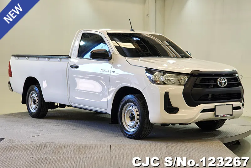 2021 Toyota / Hilux / Revo Stock No. 123267