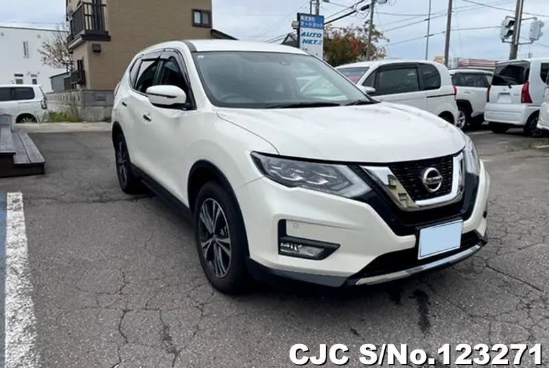 2018 Nissan / X-Trail Stock No. 123271