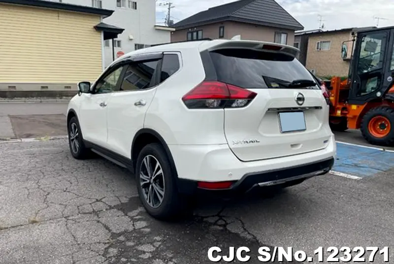 2018 Nissan / X-Trail Stock No. 123271