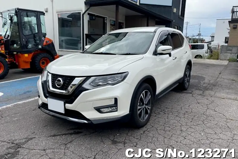 2018 Nissan / X-Trail Stock No. 123271