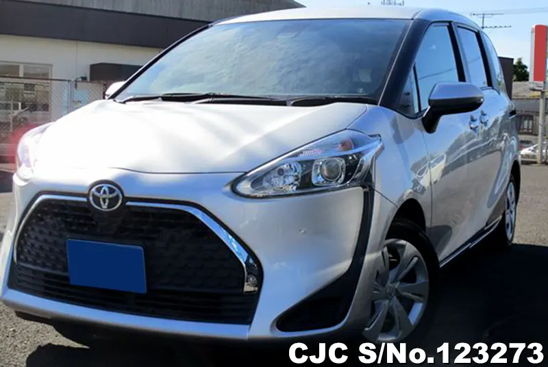 2019 Toyota / Sienta Stock No. 123273