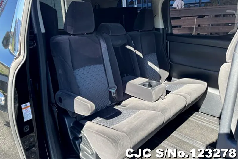 2016 Toyota / Alphard Stock No. 123278