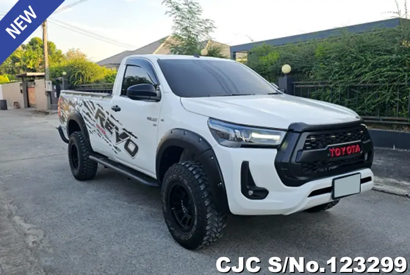 2022 Toyota / Hilux / Revo Stock No. 123299