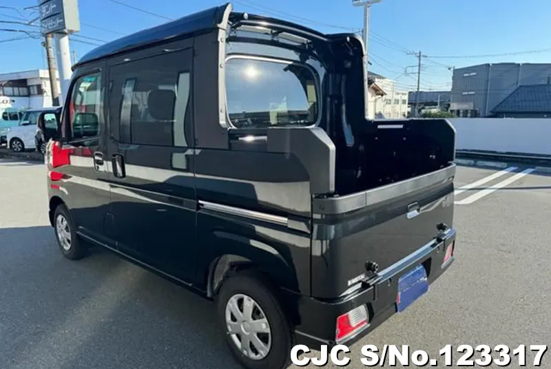 2024 Daihatsu / Hijet Stock No. 123317