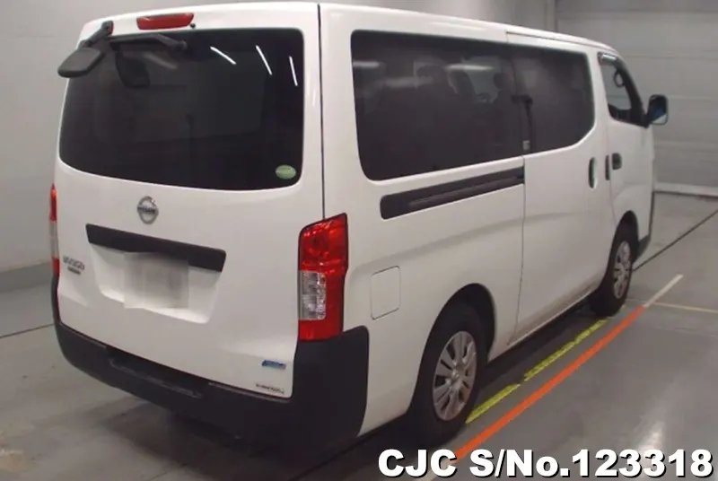 2015 Nissan / Caravan Stock No. 123318