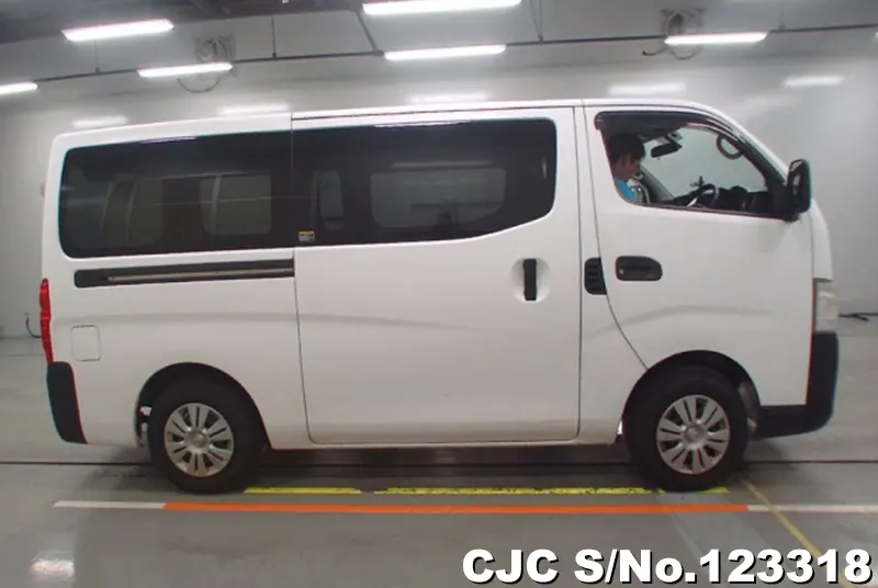 2015 Nissan / Caravan Stock No. 123318