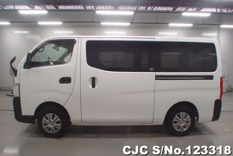 2015 Nissan / Caravan Stock No. 123318