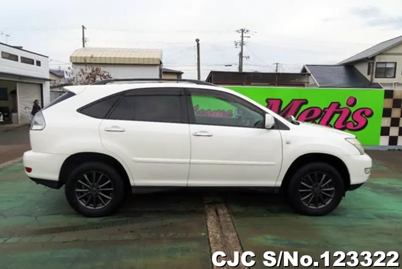 2008 Toyota / Harrier Stock No. 123322