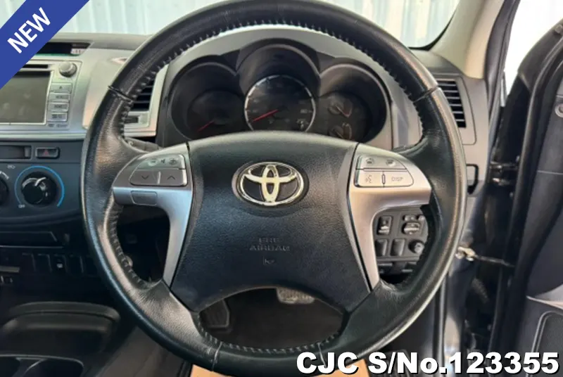 2015 Toyota / Hilux / Vigo Stock No. 123355