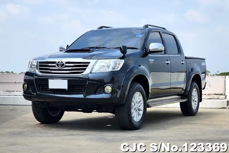 Toyota Hilux in Black for Sale Image 3