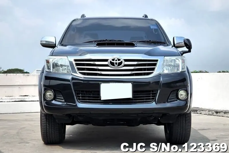 Toyota Hilux in Black for Sale Image 4