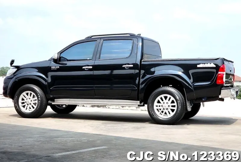 Toyota Hilux in Black for Sale Image 6