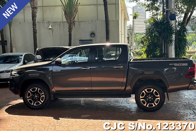 2024 Toyota / Hilux / Revo Stock No. 123370