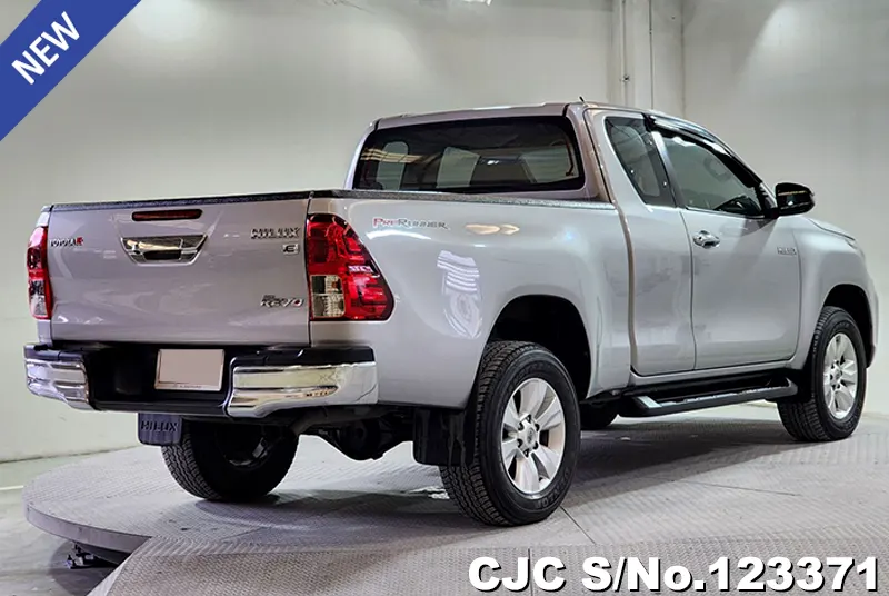 2018 Toyota / Hilux / Revo Stock No. 123371