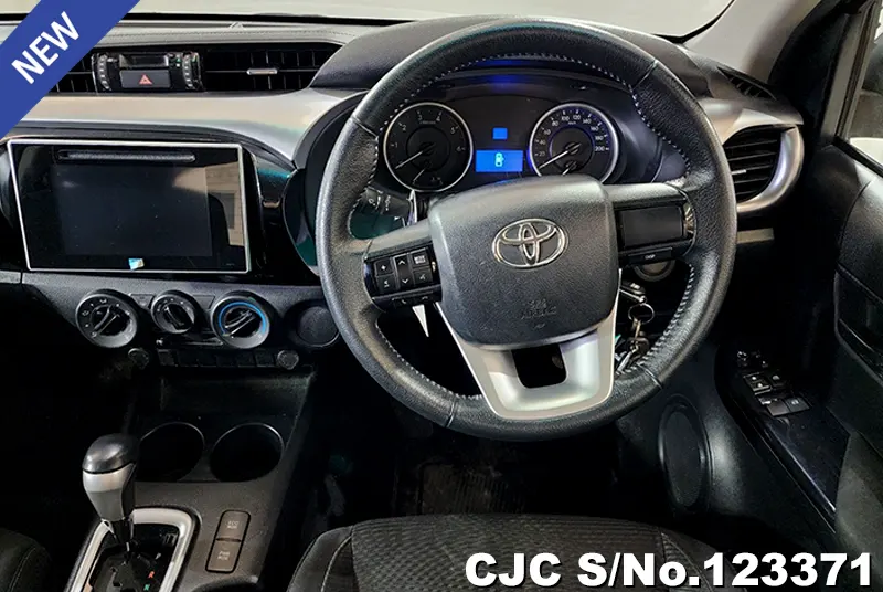 2018 Toyota / Hilux / Revo Stock No. 123371