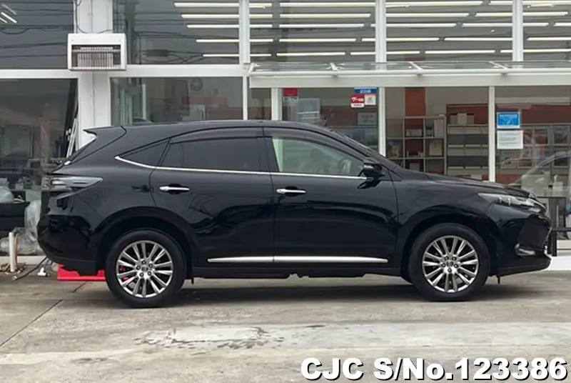 2015 Toyota / Harrier Stock No. 123386