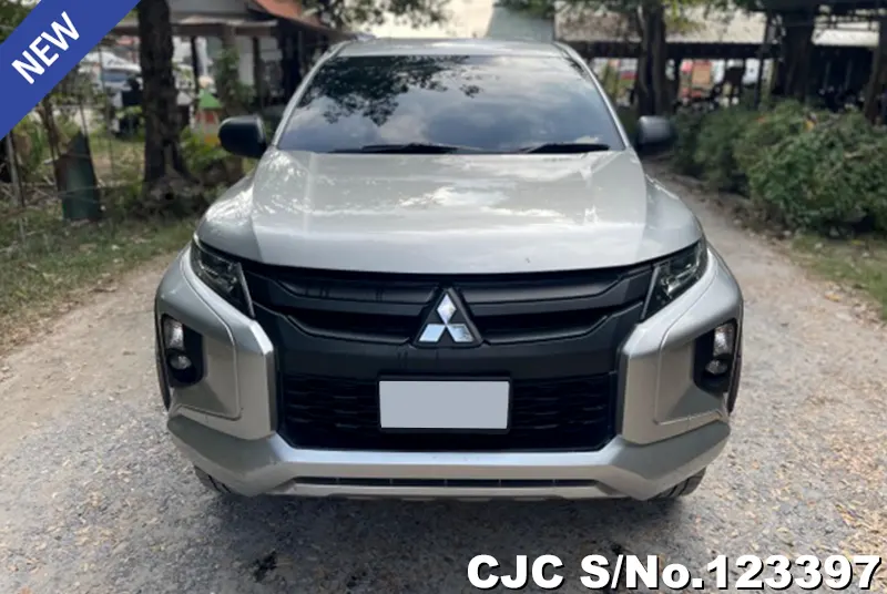 2020 Mitsubishi / Triton Stock No. 123397