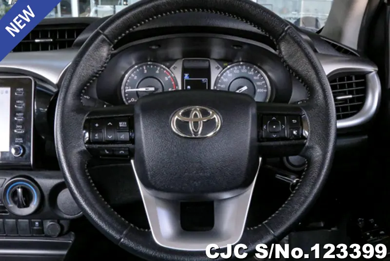 2020 Toyota / Hilux / Revo Stock No. 123399